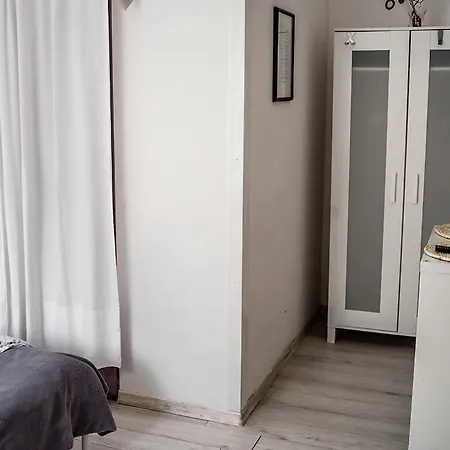 Apartamenty Stacja Kasina Kasina Wielka Exterior photo
