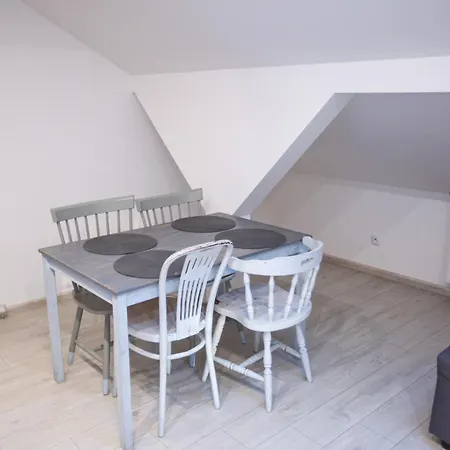 Apartamenty Stacja Kasina Kasina Wielka Exterior photo