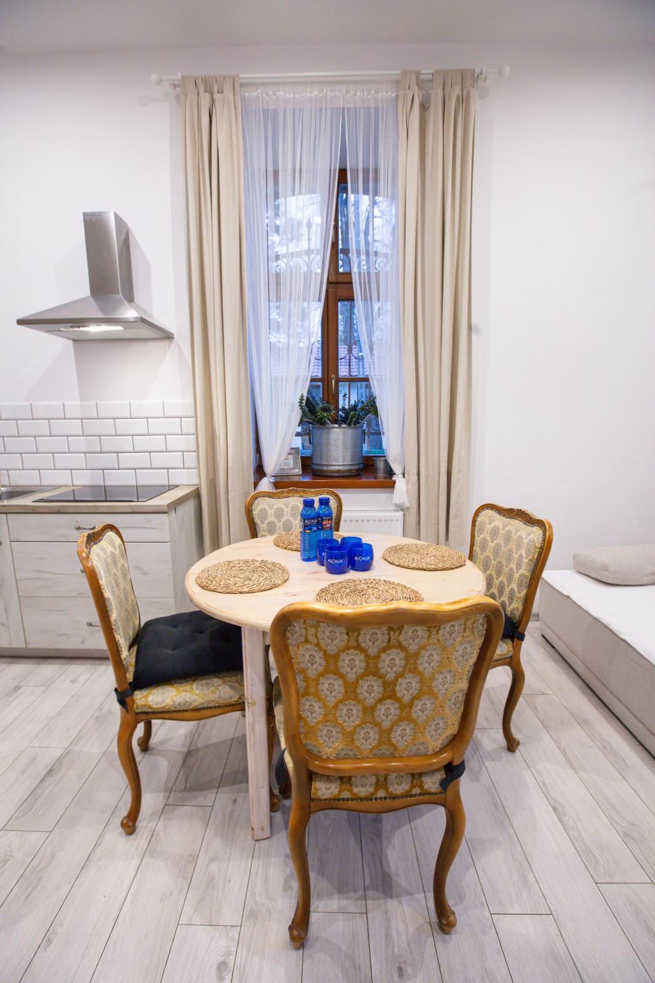 Apartment Stacja Kasina